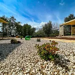 La Maison One לינה וארוחת בוקר 4*