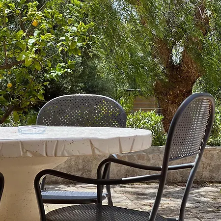 La Maison One فندق مبيت وإفطار كاروفينيو