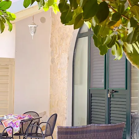 La Maison One Frühstückspension 4*