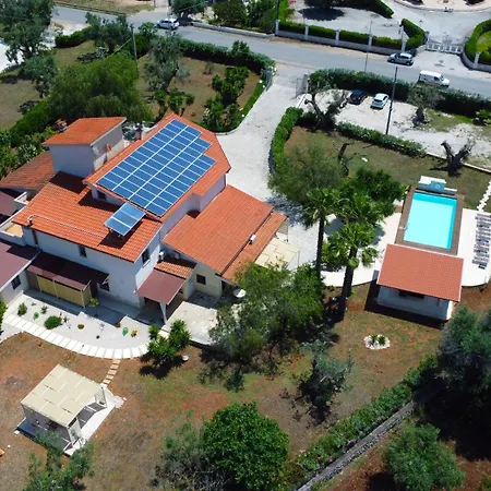 La Maison One 住宿加早餐酒店