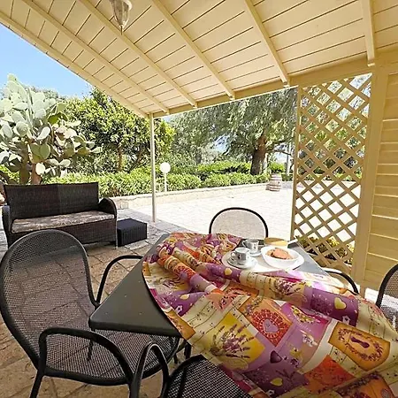 La Maison One B&B Bed & Breakfast 4*