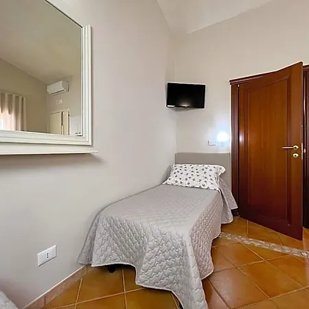 La Maison One 4* Каровиньо