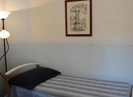 La Maison One Bed & Breakfast 4*