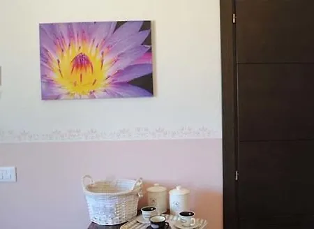 La Maison One B&B Bed & Breakfast 4*